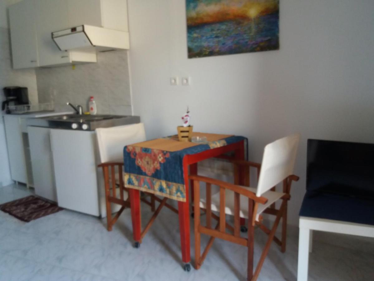 Apartment In Poros Poros Town Bagian luar foto